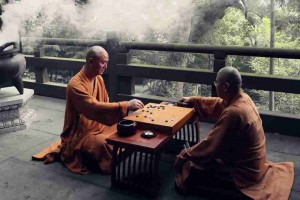 Много веков буддийские монахи используют Го в качестве практики медитации