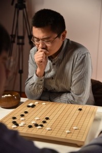 Fan Hui играет в Го с AlphaGo