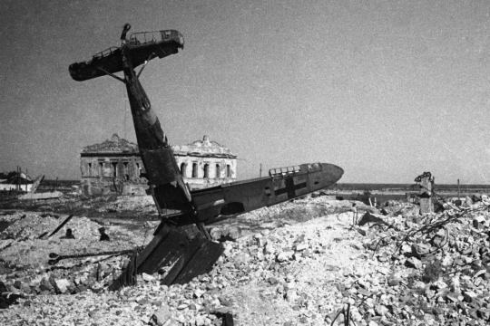Сбитый самолет Люфтваффе в Сталинграде
